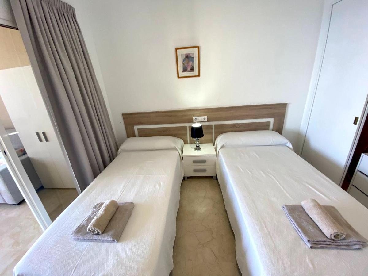 Apartamento Torre Levante, Primera Linea De Playa Benidorm Luaran gambar