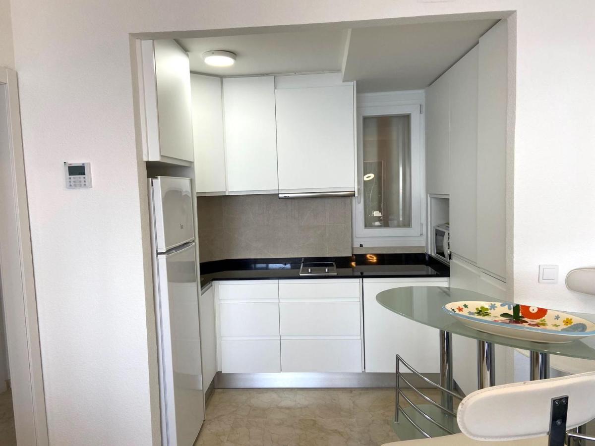 Apartamento Torre Levante, Primera Linea De Playa Benidorm Luaran gambar