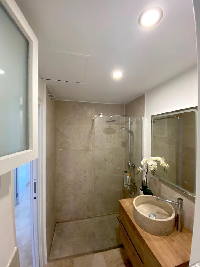Apartamento Torre Levante, Primera Linea De Playa Benidorm Luaran gambar